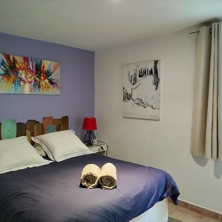 Au Mas Saint Pierre Hotel Pignans ภายนอก รูปภาพ
