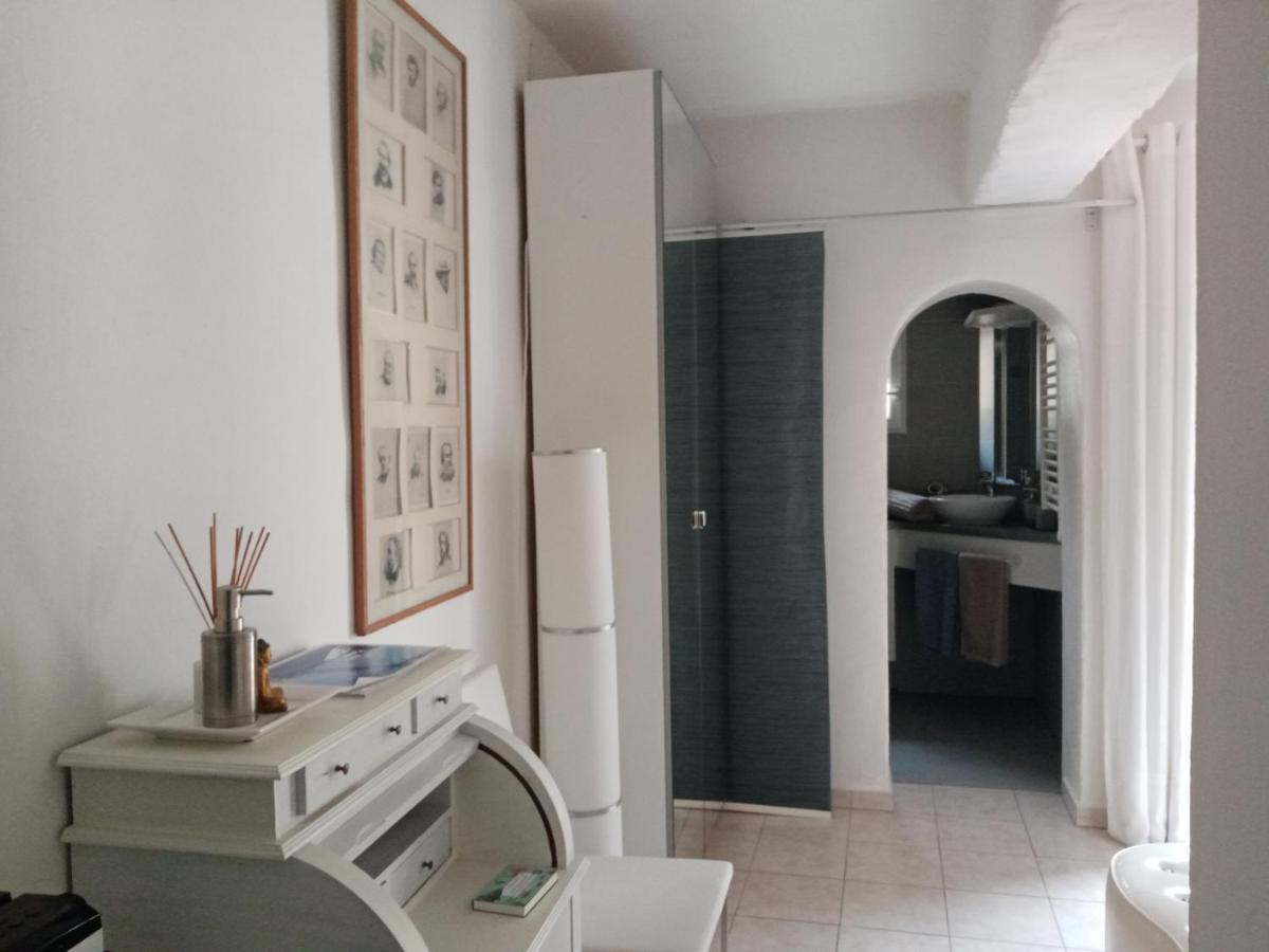 Au Mas Saint Pierre Hotel Pignans ภายนอก รูปภาพ
