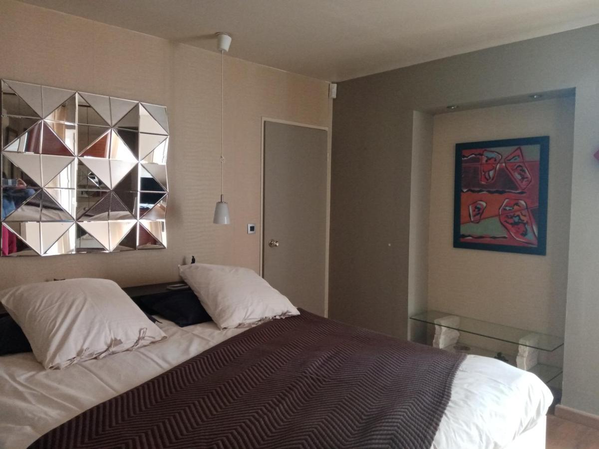 Au Mas Saint Pierre Hotel Pignans ภายนอก รูปภาพ